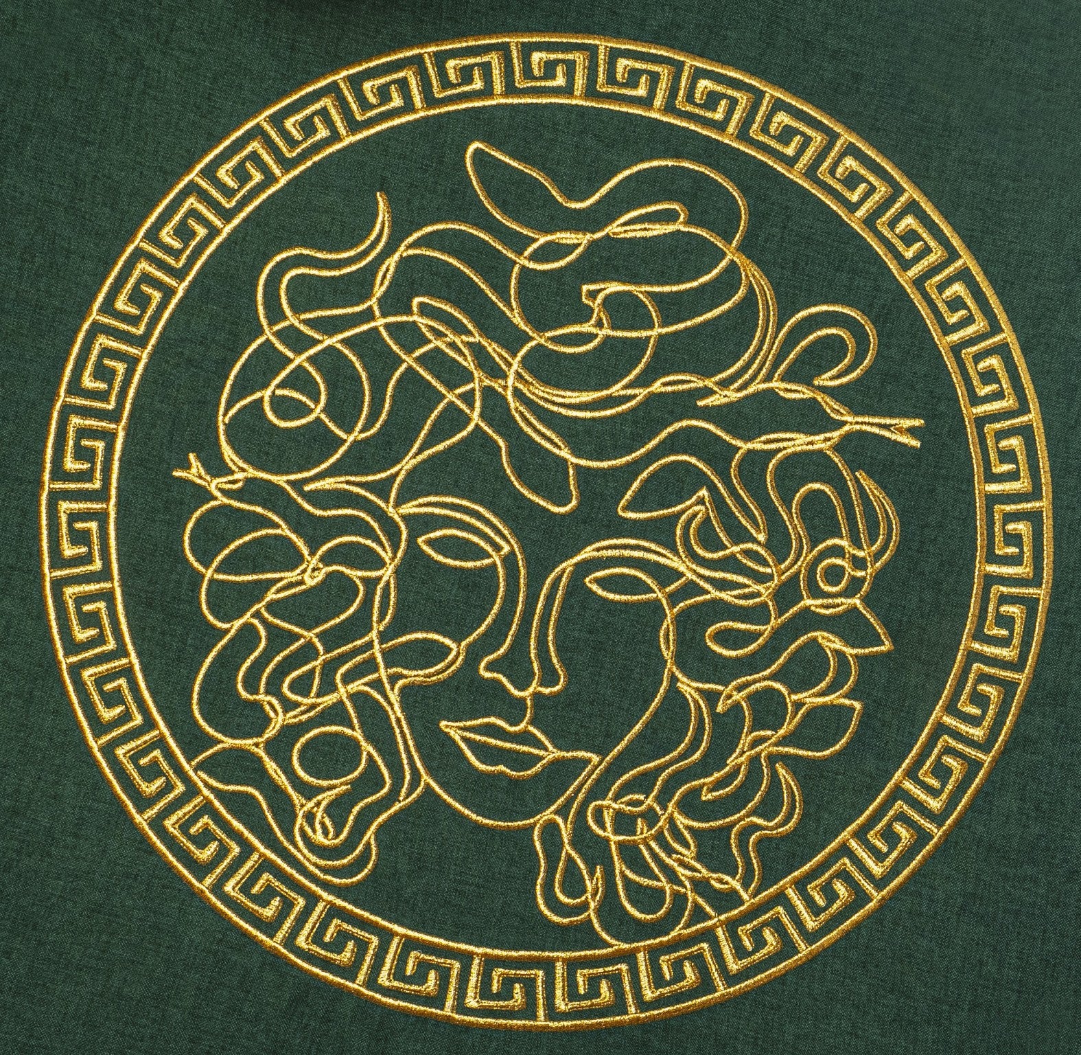 Obrus okrągły zielony ze złotym haftem Roma